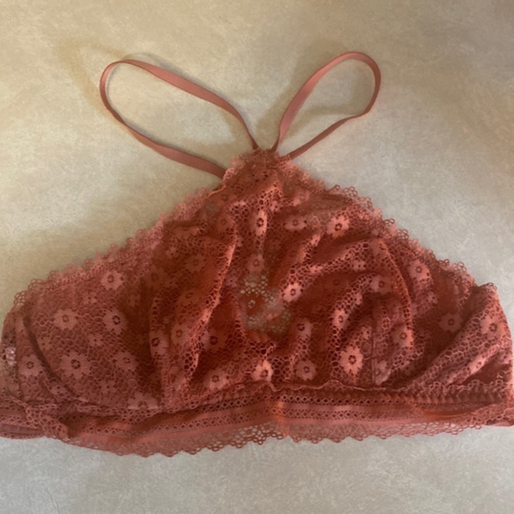 Victoria’s Secret bralette medium